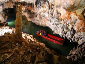 Penn´s Cave and Wildlife Park